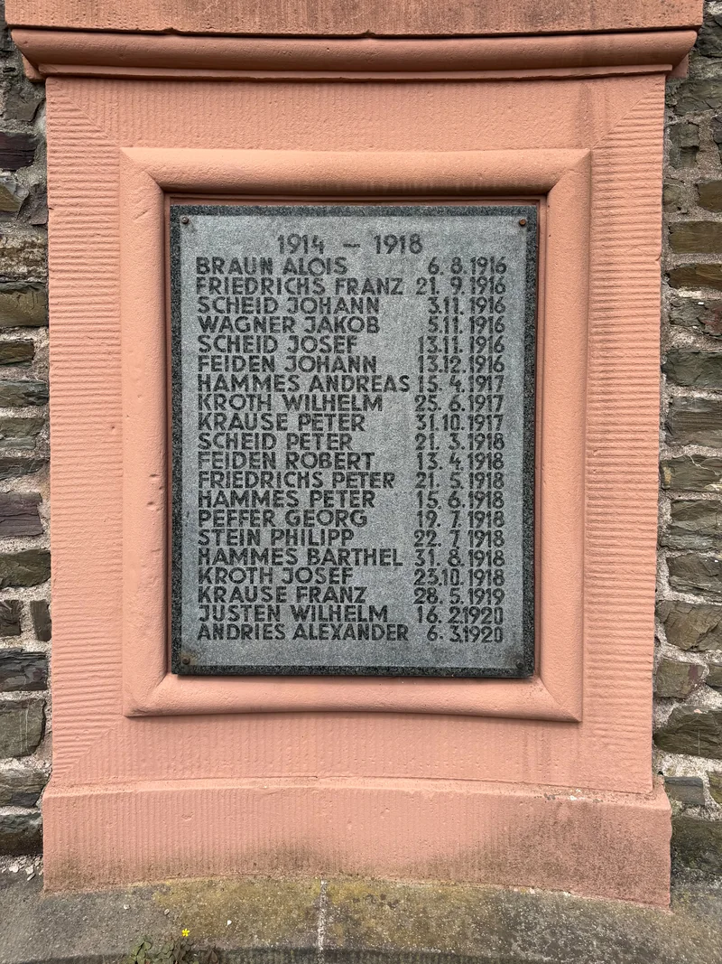 Originaltafel mit dem zweiten Teil der Namen des Ersten Weltkriegs